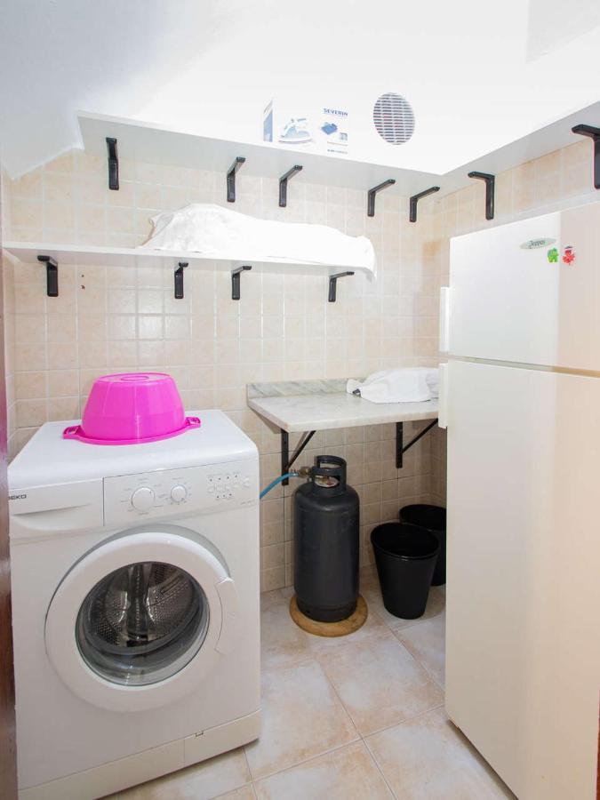 Oceano Apartment Чефалу Екстериор снимка