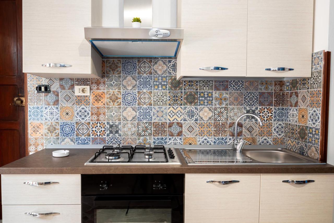 Oceano Apartment Чефалу Екстериор снимка